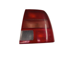 Lampa spate / Stop dreapta spate VOLKSWAGEN PASSAT Estate 3B5 1997 - 2001 1.9 TDI AFN, AVG