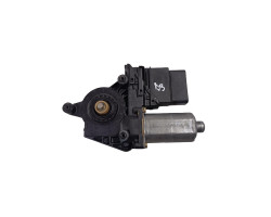 Motoras geam dreapta spate VOLKSWAGEN PASSAT Estate 3B5 1997 - 2001 1.9 TDI AFN, AVG 101438200