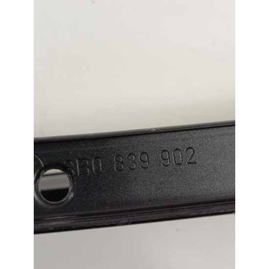 Ornamente stalp (B) (exterior) dreapta spate VOLKSWAGEN PASSAT Estate 3B5 1997 - 2001 1.9 TDI AFN, AVG 3b0839902