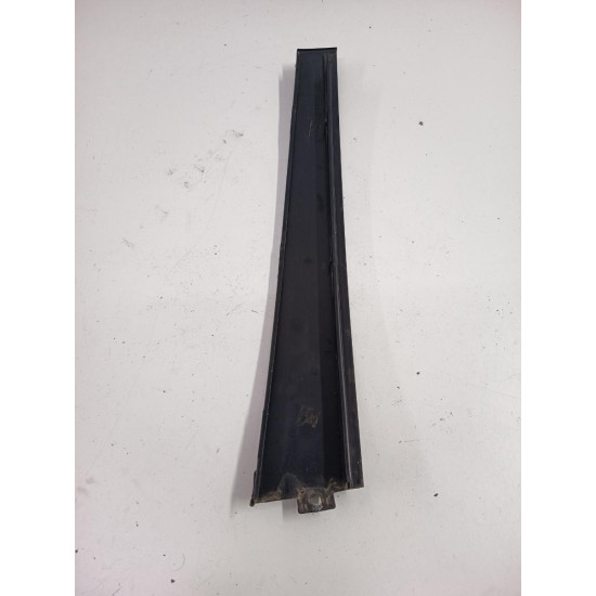 Ornamente stalp (B) (exterior) dreapta spate VOLKSWAGEN PASSAT Estate 3B5 1997 - 2001 1.9 TDI AFN, AVG 3b0839902