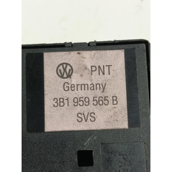 Buton reglaj oglinda laterala stanga fata VOLKSWAGEN PASSAT Estate 3B5 1997 - 2001 1.9 TDI AFN, AVG 3b1959565b