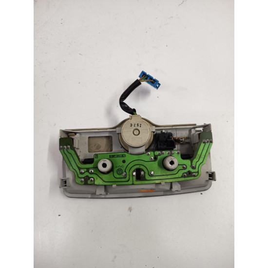 Plafoniera VOLKSWAGEN PASSAT Estate 3B5 1997 - 2001 1.9 TDI AFN, AVG 3b0947105a