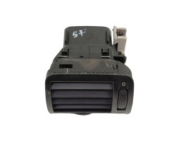 Grila de ventilatie laterala panou de bord stanga fata VOLKSWAGEN PASSAT Estate 3B5 1997 - 2001 1.9 TDI AFN, AVG 3b0819703