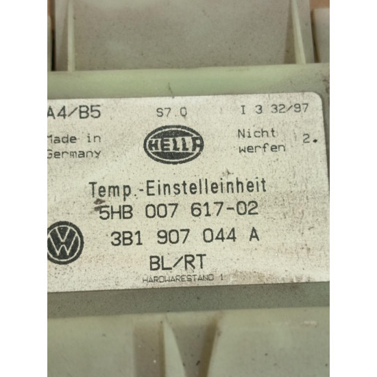 Panou Clima VOLKSWAGEN PASSAT Estate 3B5 1997 - 2001 1.9 TDI AFN, AVG 3b1907044a