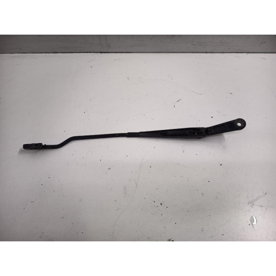 Brat stergator parbriz dreapta fata VOLKSWAGEN PASSAT Estate 3B5 1997 - 2001 1.9 TDI AFN, AVG