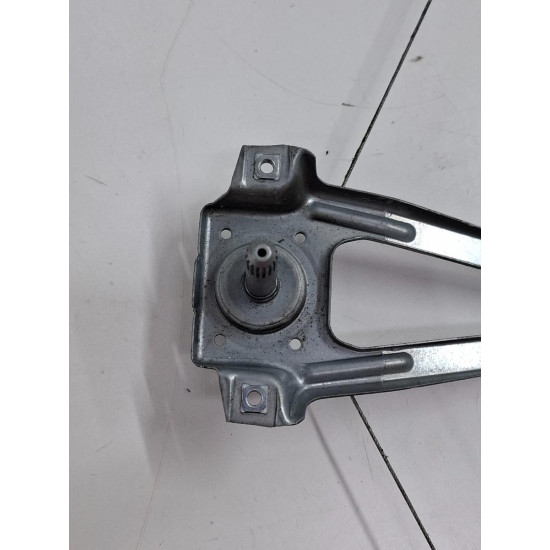stanga spate RENAULT Symbol I [ 1998 - 2008 ] 1.4 16V (98 CP)