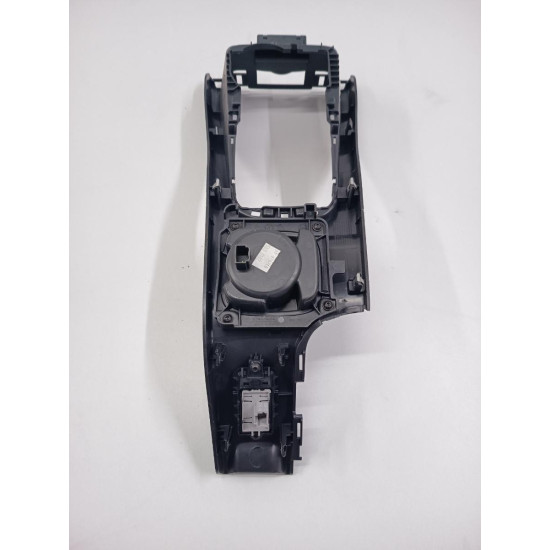 Consola centrala RENAULT MEGANE III Grandtour KZ0/1 2008 -> 1.4 TCe H4J 700